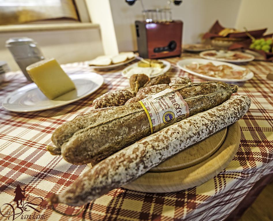 ホテル Il Ristoro Del Viandante Offagna エクステリア 写真