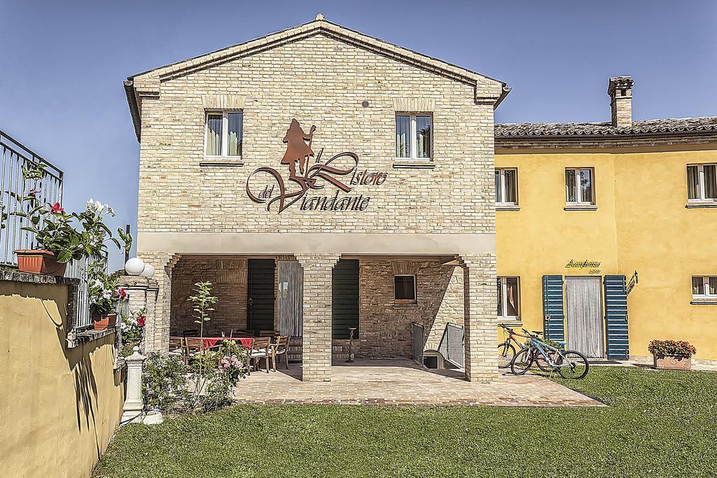 ホテル Il Ristoro Del Viandante Offagna エクステリア 写真