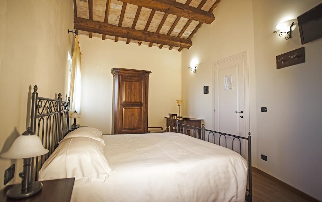 ホテル Il Ristoro Del Viandante Offagna 部屋 写真